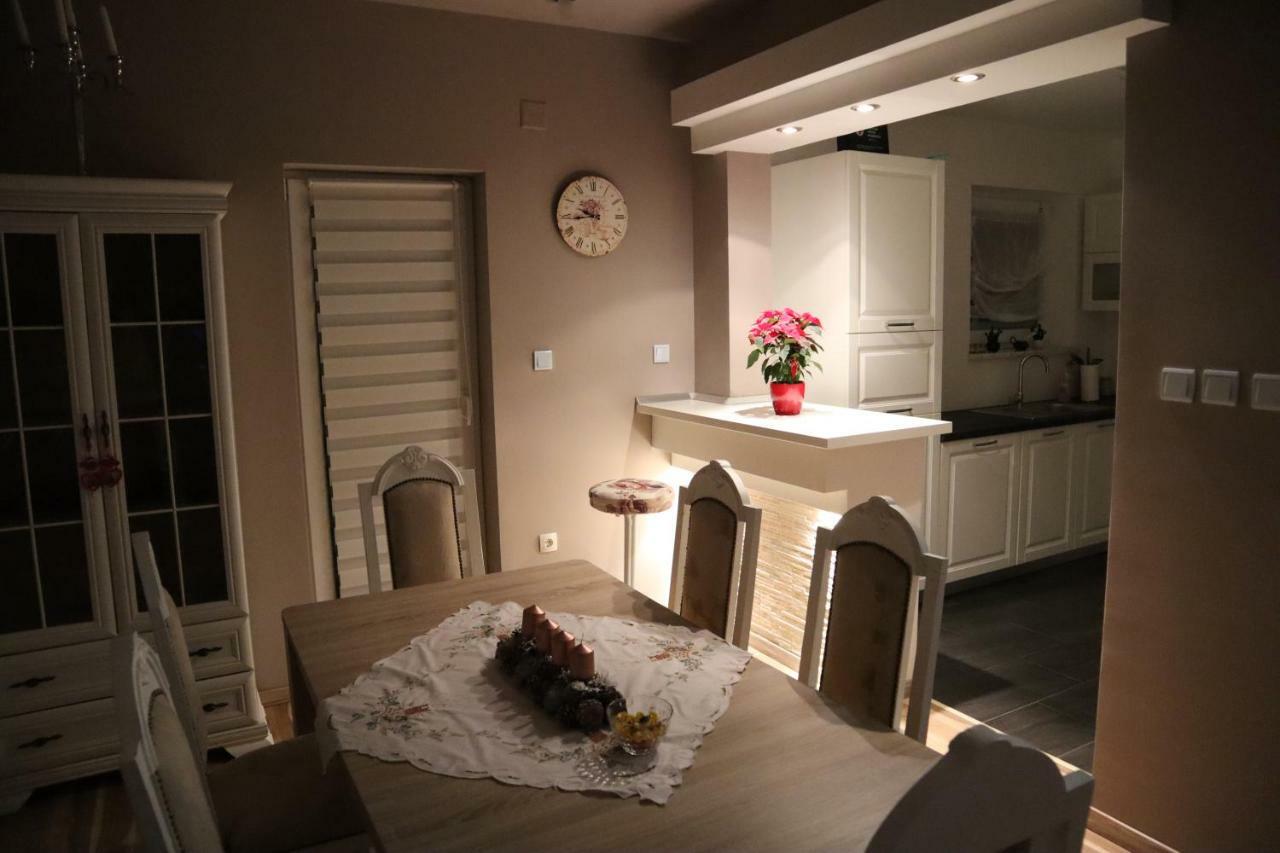 Holiday House Leona Otocac Bagian luar foto