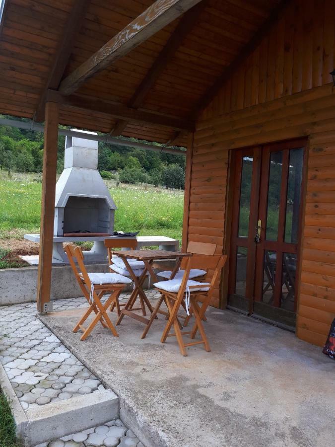 Holiday House Leona Otocac Bagian luar foto
